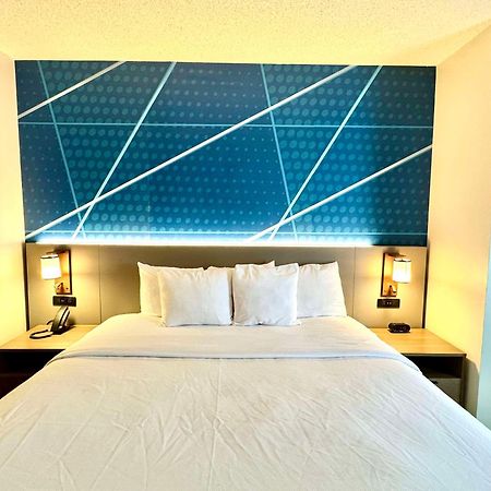 Comfort Suites East Brunswick - South River Esterno foto