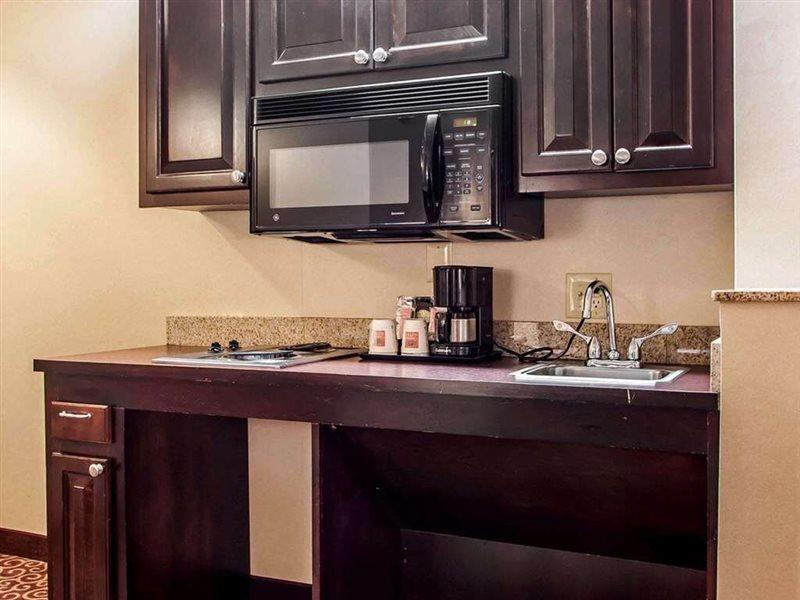 Comfort Suites East Brunswick - South River Esterno foto