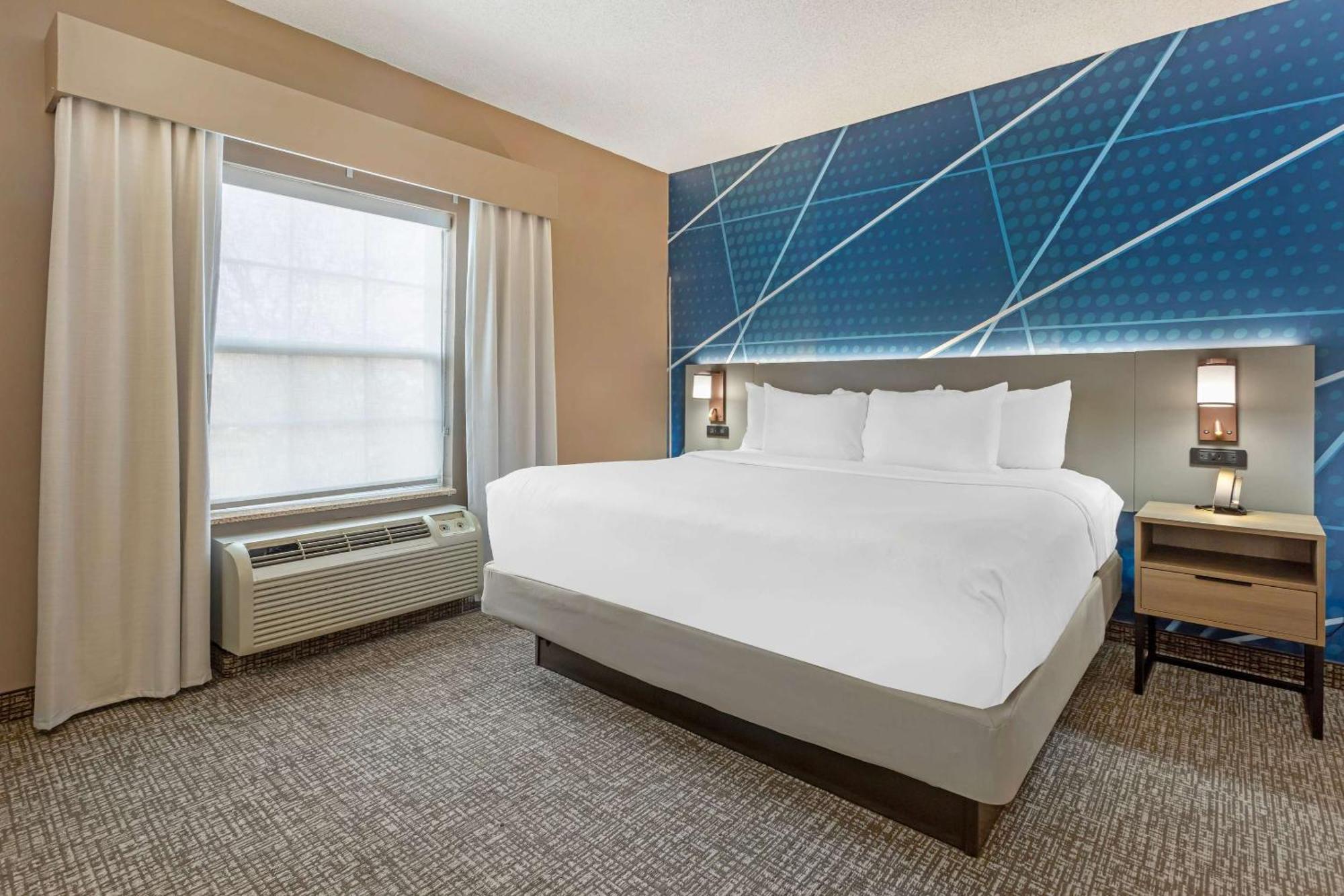 Comfort Suites East Brunswick - South River Esterno foto