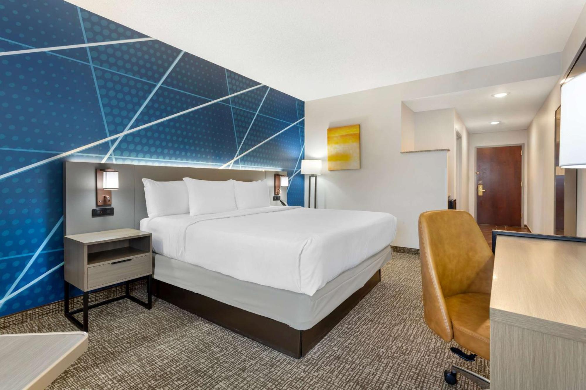 Comfort Suites East Brunswick - South River Esterno foto