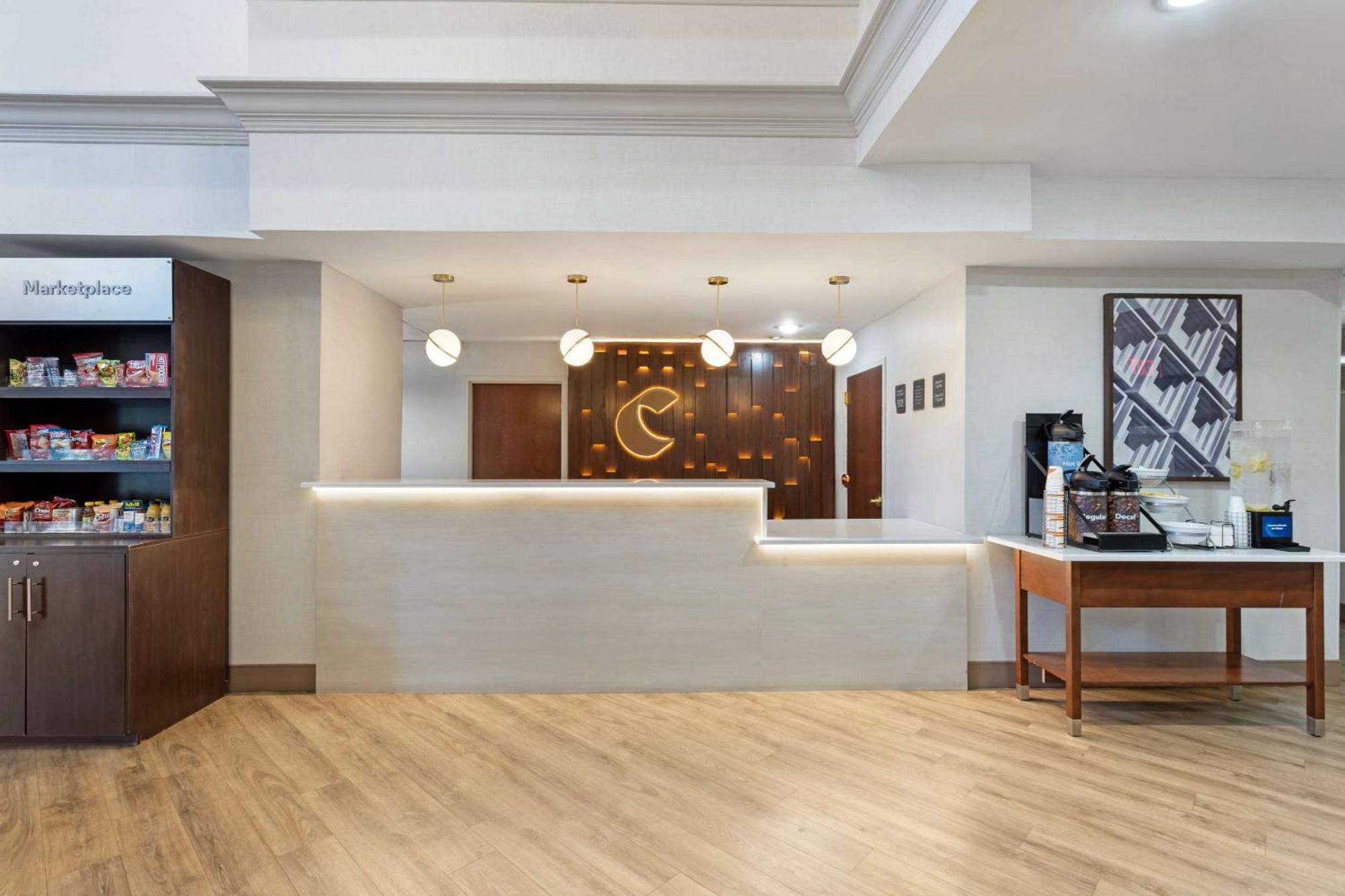 Comfort Suites East Brunswick - South River Esterno foto