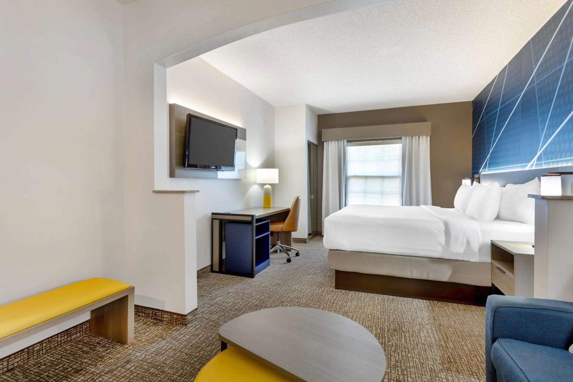 Comfort Suites East Brunswick - South River Esterno foto